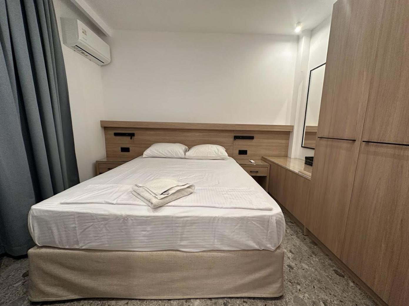 Stratis Apartments 干尼亞 外观 照片